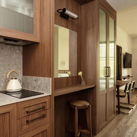 Aparthotel Batimont & 3*