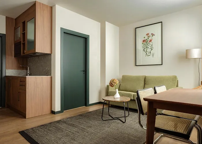 Batimont & Aparthotel Bilbao