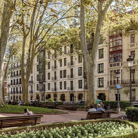 アパートホテル Batimont & ビルバオ