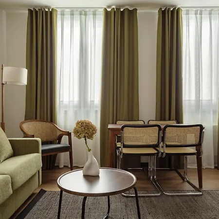 Batimont & Aparthotel