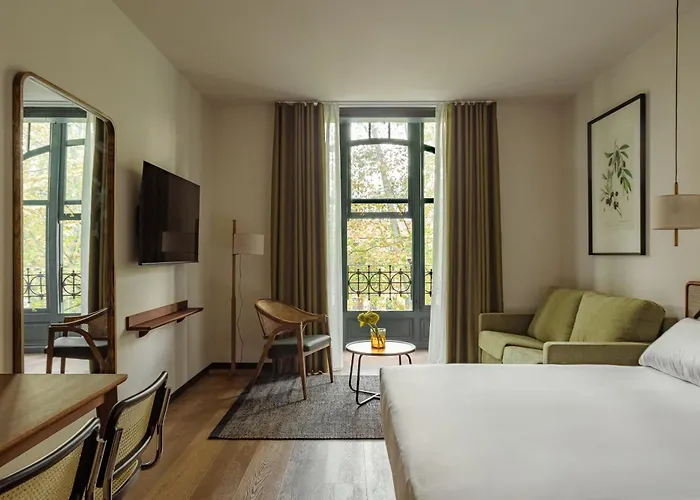 Batimont & מלון דירות